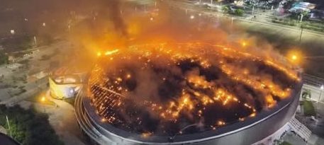 Incêndio atinge Velódromo Olímpico na Barra e mobiliza bombeiros durante a madrugada